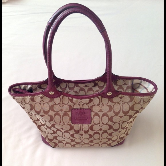 Coach Handbags - Coach Purse