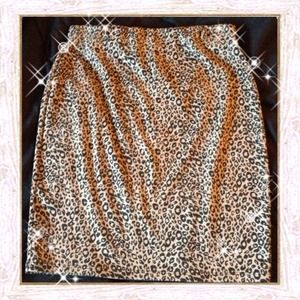 ⛔Traded⛔ Animal Printed Pencil Skirt