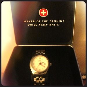 Wenger Womens Swiss Military Watch. Worn once!