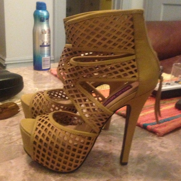 Mojo Moxy Shoes - Daring Dramatic Suede Leather High Heels!