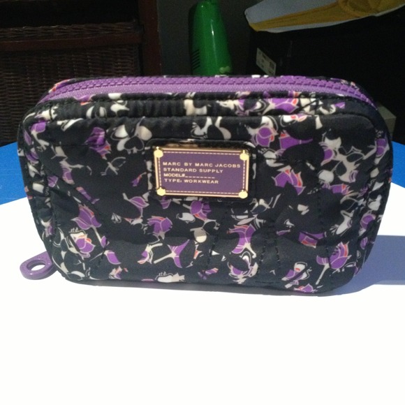 ❗❗traded❗❗Marc by Marc Jacobs Nylon Makeup case
