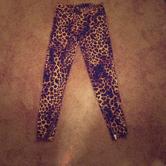 ZARA Leopard ankle pants