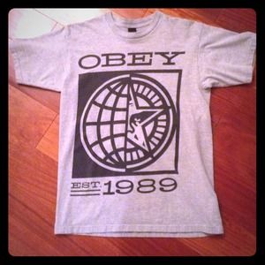 Gray Obey tee shirt