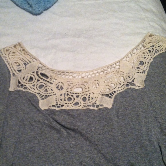 Flowy shirt - Picture 2 of 2