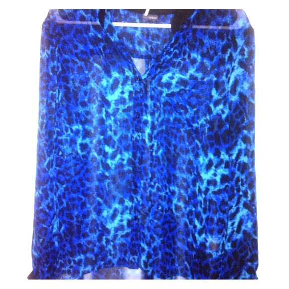 Blue cheetah top