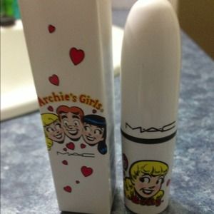 🚫sold🚫Real MAC Betty Oh, Oh,Oh Lipstick