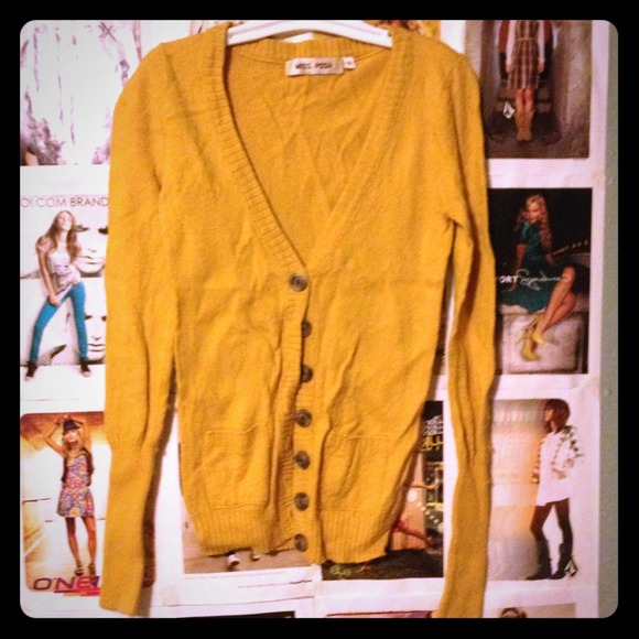 Outerwear - Mustard yellow cardigan!
