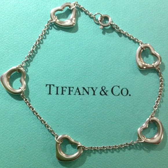 ❤BUNDLED❤Authentic Tiffany Peretti 5heart bracelet