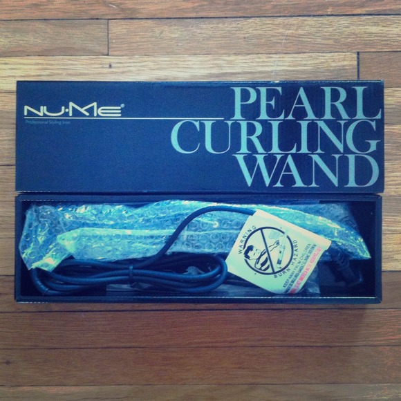 🔥SOLD🔥 NUME Professional Pearl Curling Wand