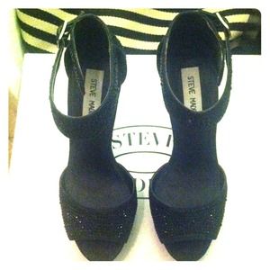 Steve Madden "Carriie" Pumps