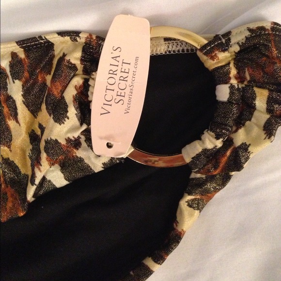 SOLD!! New😍 Victoria Secret Bombshell Swimsuit - Picture 2 of 4