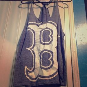 boston vs pink tanktop size. L