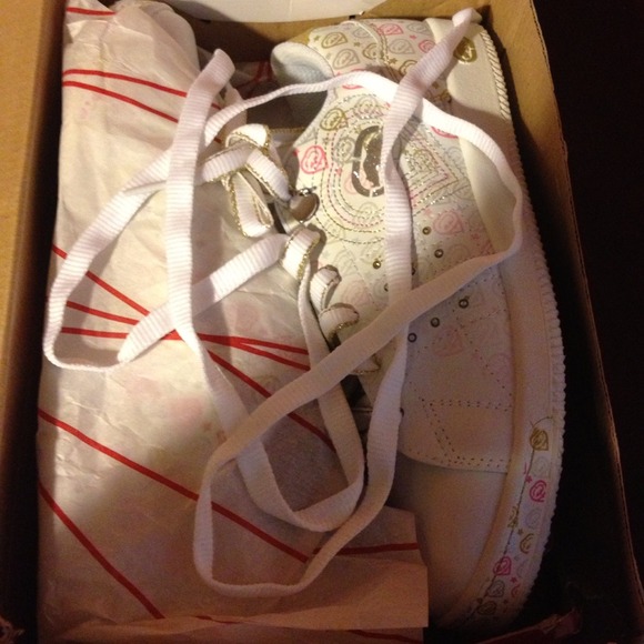 Girls Gradeschool Red by Marc ecko