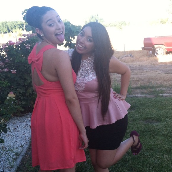 Corral bow back dress - Picture 2 of 2