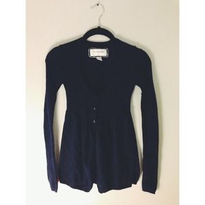 ❌TRADED❌AE Navy knit cardigan ⚓✨