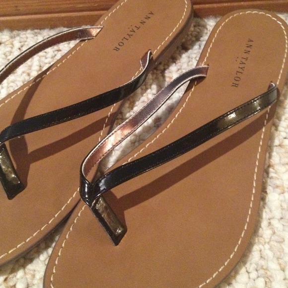 Ann Taylor Flip Flops