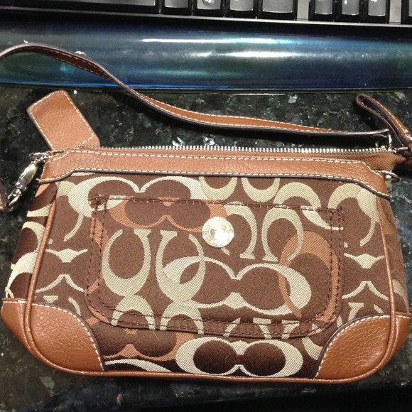 ✨REDUCED!!!✨COACH small shoulder bag