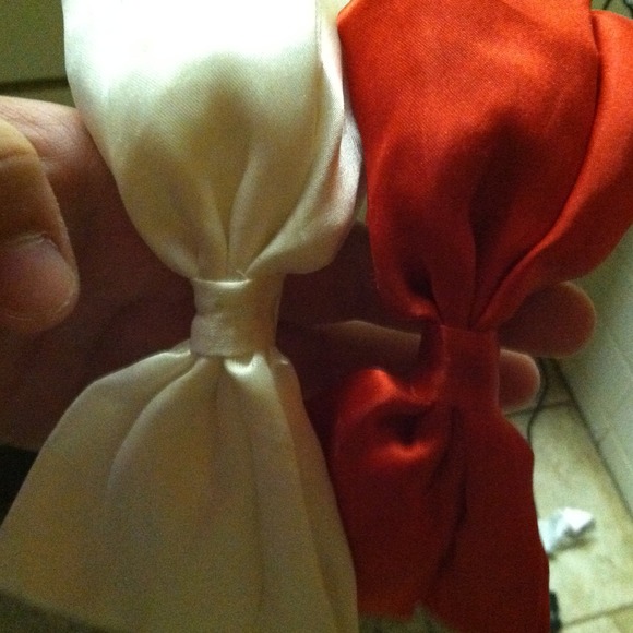 Three headbands - Picture 2 of 4