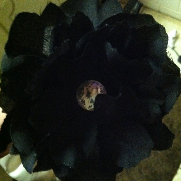 Three headbands - Picture 3 of 4