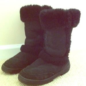 Ugg black winter boots