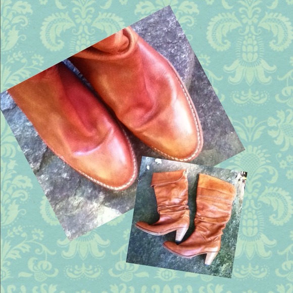 🚫Sold🚫Frye boots! Leather mid-calf/knee-high - Picture 2 of 4