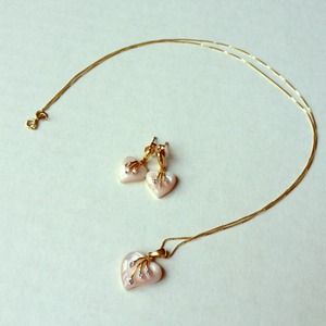 BUNDLED** Necklace and Earring set