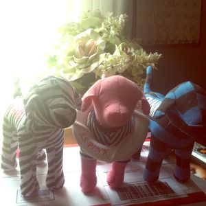 Free!! Victoria's Secret pups!