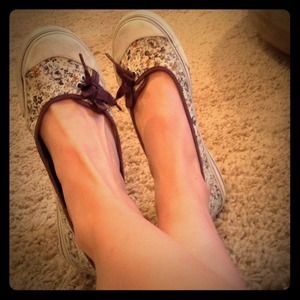 American eagle floral flats