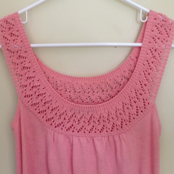 Beautiful Sweater_ 💗 - Picture 3 of 3