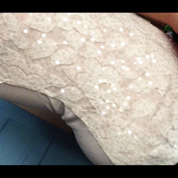 Very cute sequin top - Picture 3 of 3