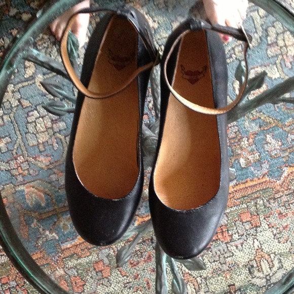 Dime "Princess" gently worn Heels