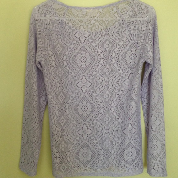 💜 Lilac Lace shirt 💜 - Picture 2 of 4