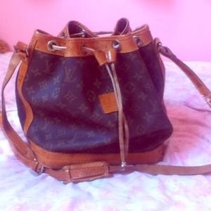 Authentic Louis Vuitton TOTE /New Amazing low pric