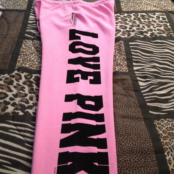 🚫SOLD🚫VICTORIAS SECRET SWEATS.. BRAND NEW!!