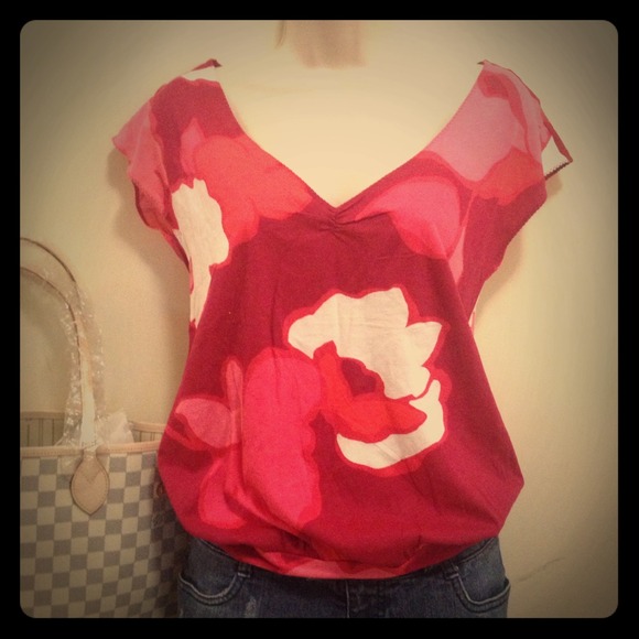 🎀SALE🎀American Eagle outfitters floral blouse