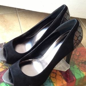 Pre loved size 5.5 Falchi Black Suede Croc