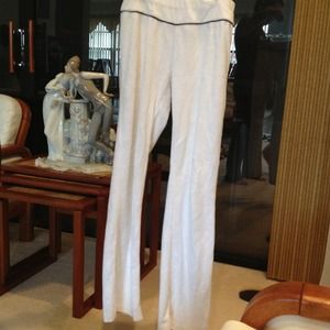 Bcbg sweat white pants