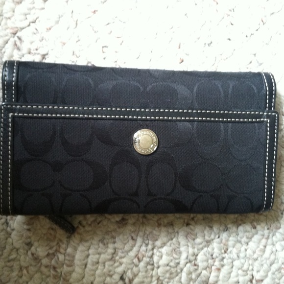 Coach wallet