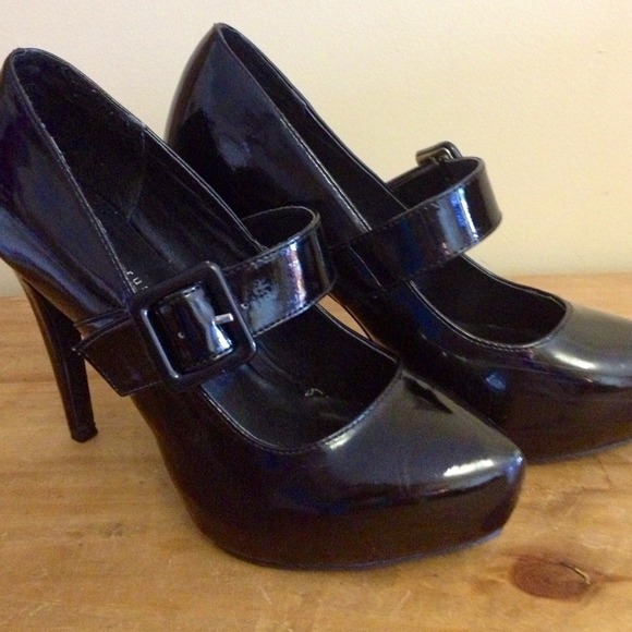 Black heels!!!