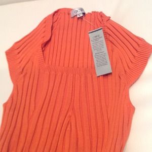 Cache orange top