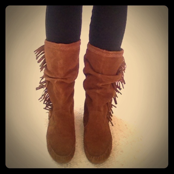 ❤Traded❤ Minnetonka Calf HI Fringe Boots