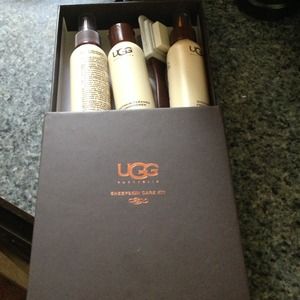ugg sheepskin care kit never used