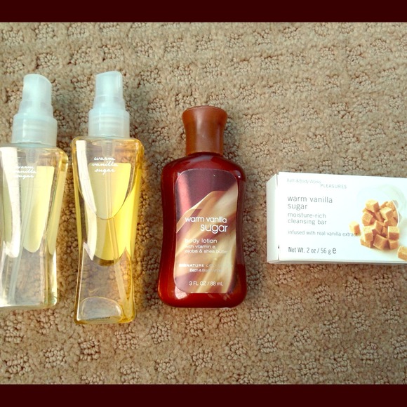 HOLD Warm Vanilla Sugar Bath and Body Works Bundle