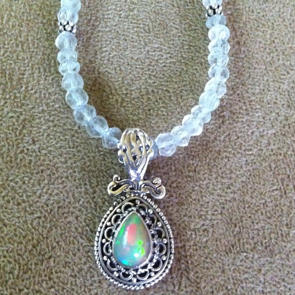 Ethiopian Opal pendant with Green Amethyst