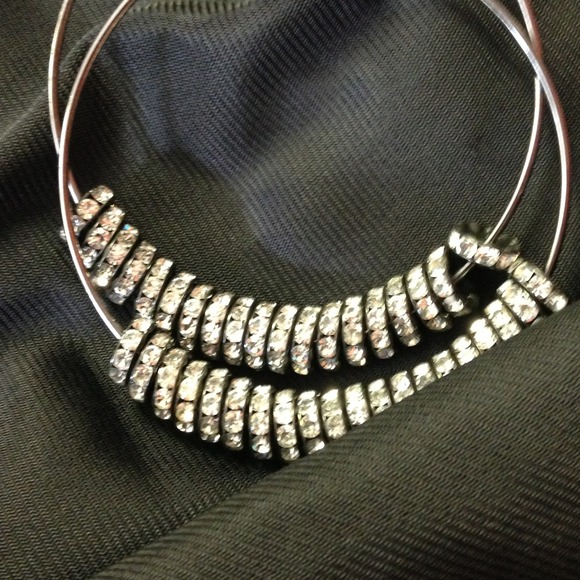 Set - Picture 2 of 3