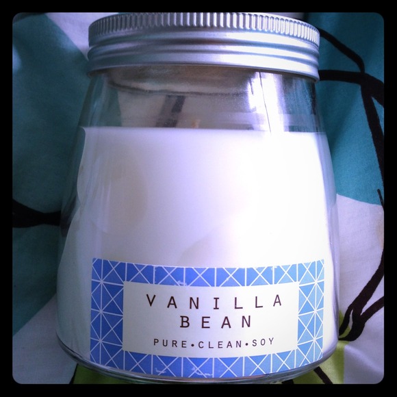 REDUCED!!😍 Vanilla Bean Pure•Clean•Soy Candle