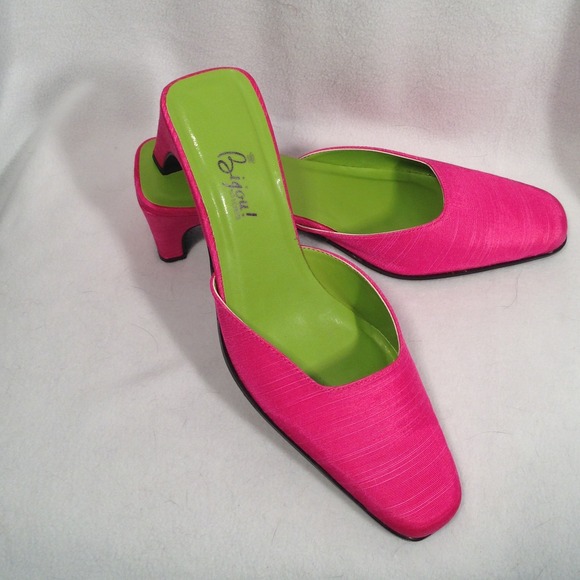Bijou Bright Fuschia Mules NWOT - Picture 4 of 4