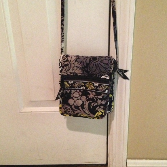 Authentic Vera Bradley mini hipster!!! - Picture 1 of 2