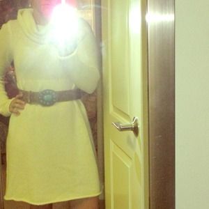 Off-white knitted sweater dress *soft*