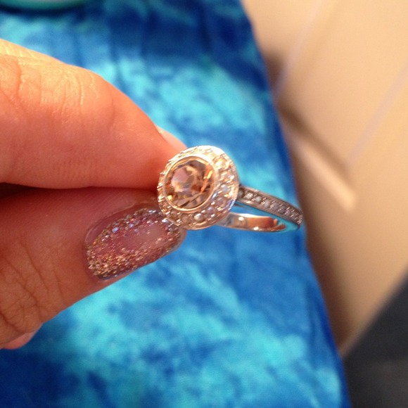 💋TRADED💋💎Swarovski ring🎀 - Picture 1 of 2